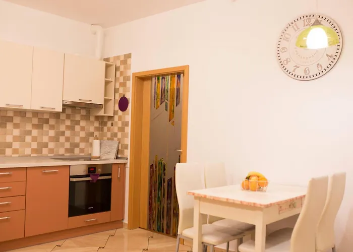 Apartment Seek And Hide - Ilse's Hideaway Brasov