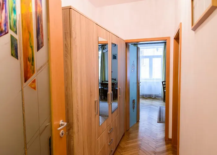 Seek And Hide - Ilse's Hideaway * Brasov